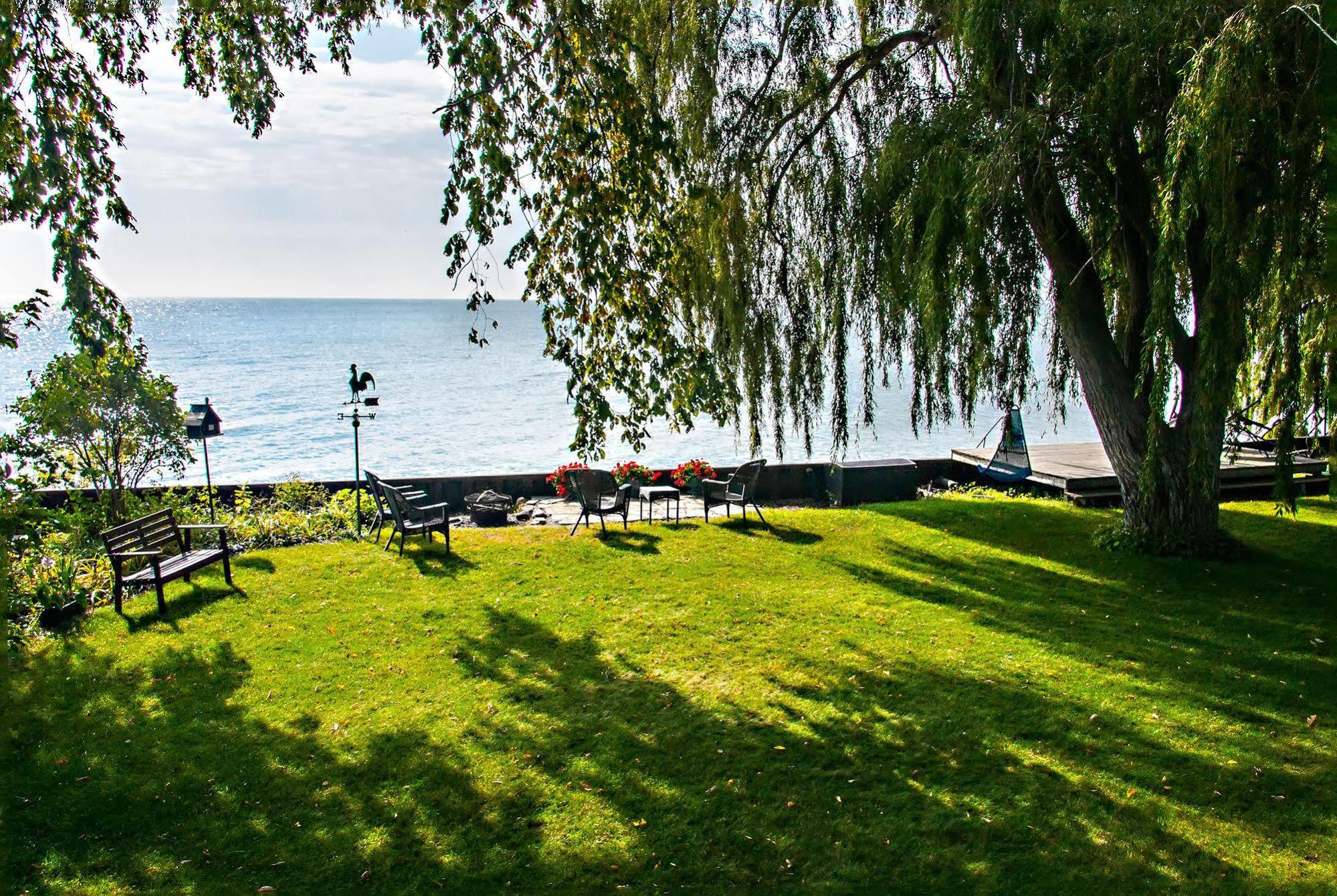 Point Pelee Lakeshore B&B Leamington Esterno foto